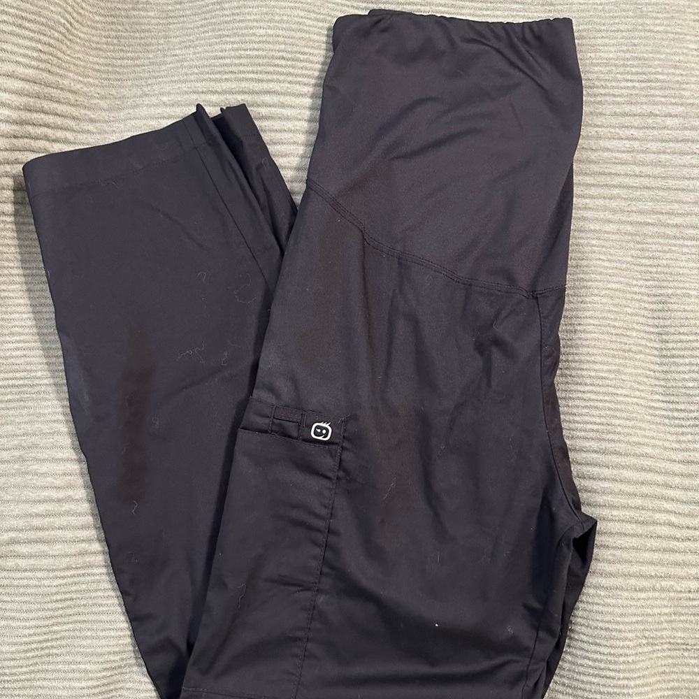 Wonder wink maternity cargo scrub pants